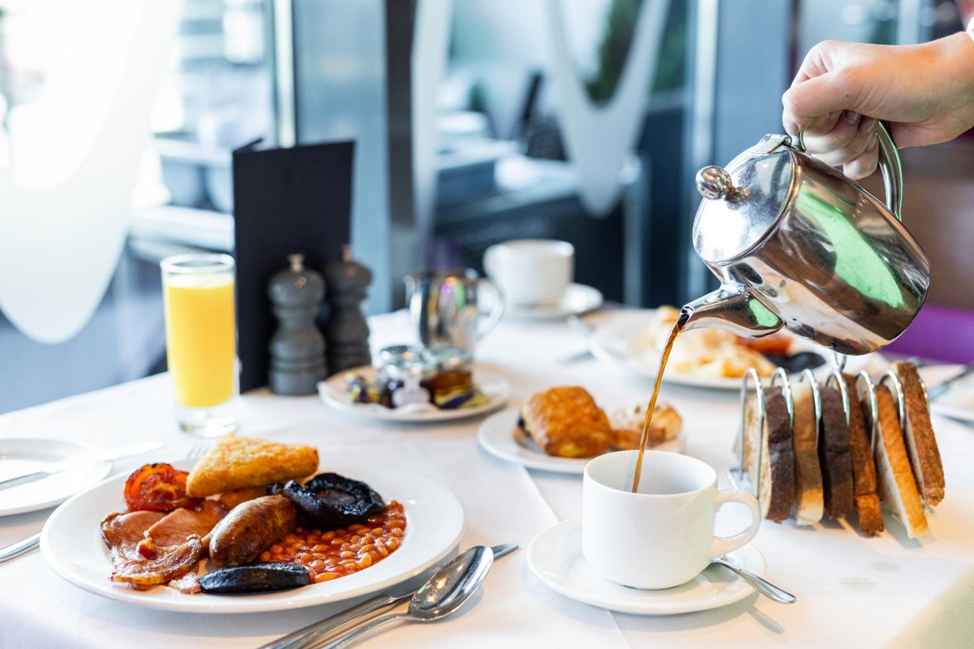 The Royal Yacht Hotel Saint Helier Bagian luar foto