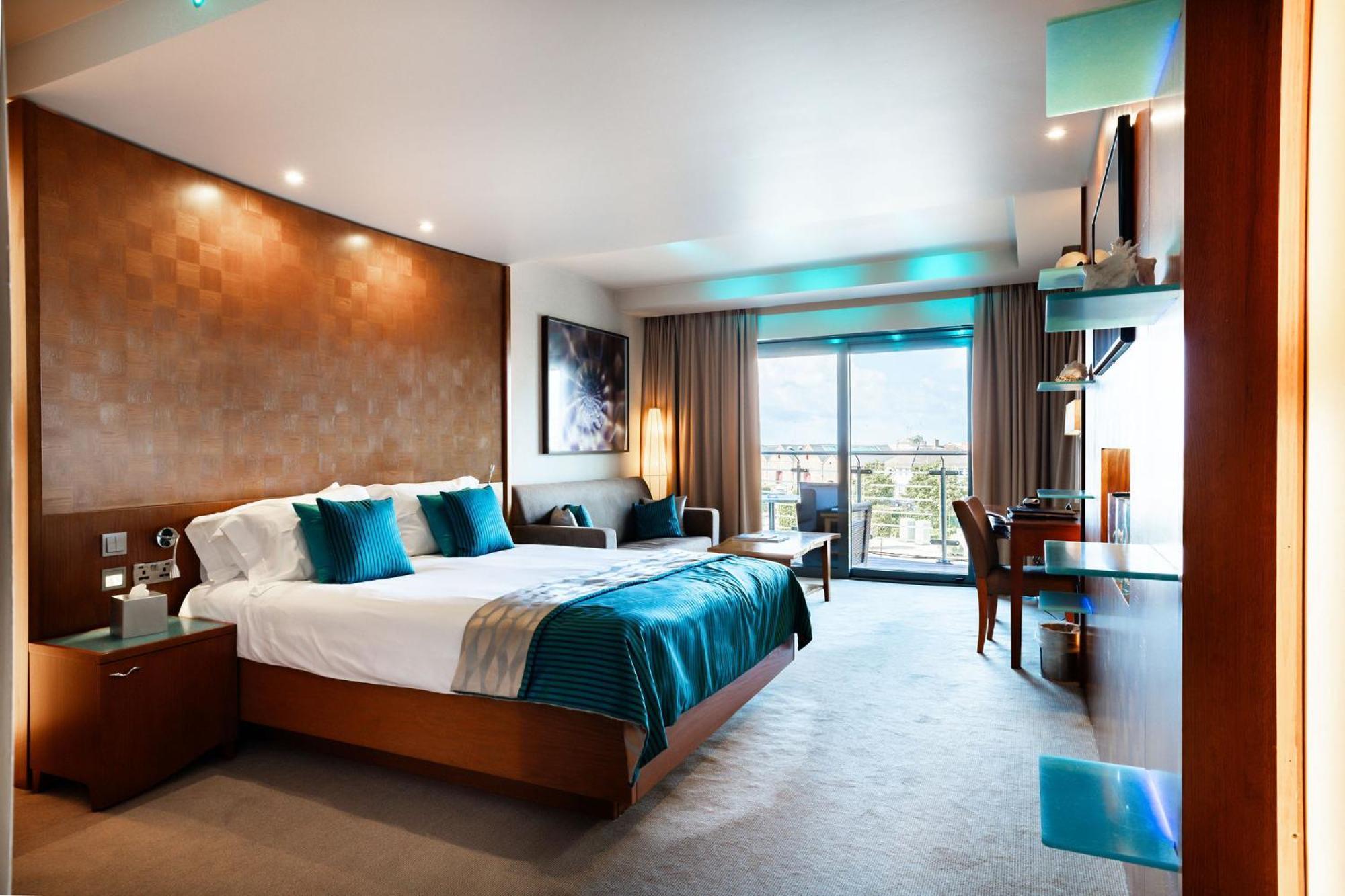 The Royal Yacht Hotel Saint Helier Bagian luar foto