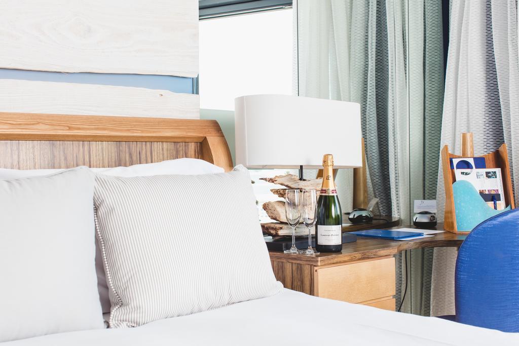The Royal Yacht Hotel Saint Helier Bagian luar foto